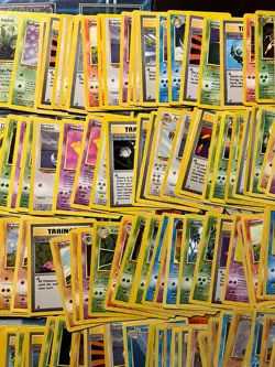 Huge Collection Bulk Lot of 500+ Pokemon Cards BASE/WOTC ERA HP-DAMAGED - Image 4