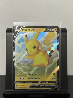 Pokemon Fusion Strike Pikachu V 086/264 Ultra Rare Holo NM - Image 1