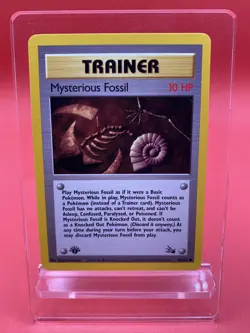 1st Edition Mysterious Fossil Fossil Set 62/62 Trainer Pokemon Card 1999 - Image 1