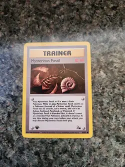 Pokemon 1st Edition Mysterious Fossil 62/62 Fossil Set Trainer Card NM p13 - Image 1