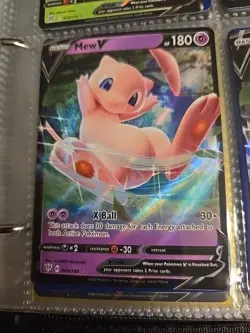 Pokemon TCG Mew V Darkness Ablaze 069/189 Regular Ultra Rare - Image 1