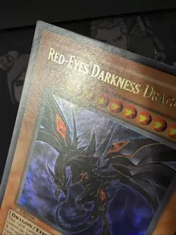 Red-Eyes Darkness Dragon SD1-EN001 1st Edition Ultra Rare LP - Image 4