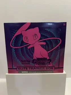 Pokemon TCG: Sword & Shield Fusion Strike Elite Trainer Box ETB New Sealed - Image 1