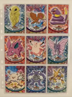 Pokemon Topps TCG: (28) Assorted Non Chrome - Series 1 - Image 3