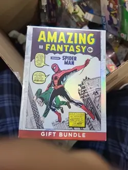 Wizards of The Coast- Magic: The Gathering Marvel's Spider-Man-Bundle: Gift Edit - Image 4