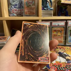 YuGiOh The Dark The Light Hex-Sealed Fusion Card FET-EN028 1X 1st Edition Bundle - Image 5