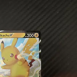 Pokemon TCG Pikachu v Fusion Strike 086/264 Holo Ultra Rare - Image 3
