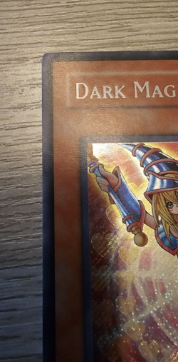 YuGiOh Dark Magician Girl CT2-EN004 Secret Rare 2005 Collectors Tin Minor Damage - Image 2