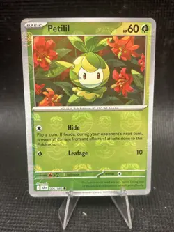 Petilil 006/086 Master Ball Pattern Pokemon TCG: Scarlet & Violet Black Bolt - Image 1