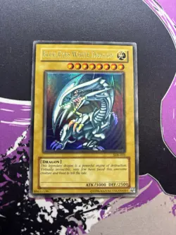 Yugioh Blue-Eyes White Dragon SDK-001 Ultra Rare Unlimited DMG - Image 5