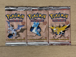🔥 THREE SEALED 1999 FIRST EDITION Pokemon Fossil Booster packs - Image 1