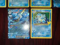 Pokemon Lot of 10 TCG Trading Cards Collection - Umbreon - Blastoise - Image 4