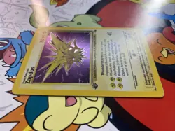 Pokemon TCG Zapdos 15/62 1st Edition Fossil Holo Rare MP - Image 2