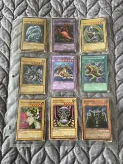 YuGiOh! 118 Card Joblot Bundle Bulk Holos In Sleeves, Blue Eyes White Dragon - Image 2