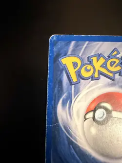 1st Edition Machamp 8/102 Base Set Holo 1999 Pokemon Card - damaged - Image 4