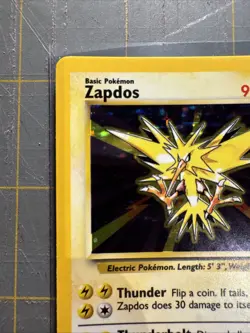Pokemon TCG Zapdos Base Set Holo Unlimited Rare Card 16/102 - Image 3
