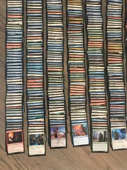 Magic: the Gathering 775 Unique Card Lot with 25 Rares with no Duplicates! - Image 3