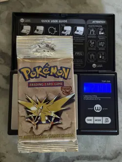 SUPER HEAVY Wizards of the Coast Pokemon Fossil Booster Pack Unlimited - 21.47 g - Image 1