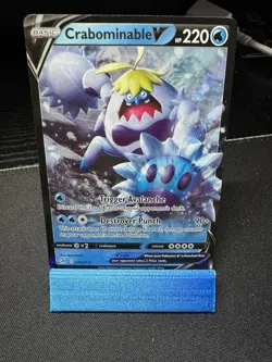 Pokemon TCG Crabominable v Fusion Strike Holo Ultra Rare Card 076/264 - Image 2