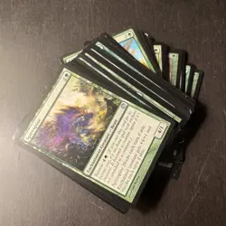 MTG STARTER COMMANDER DECK - Toski, Bearer Of Secrets - Mono Green Enchantments - Image 2