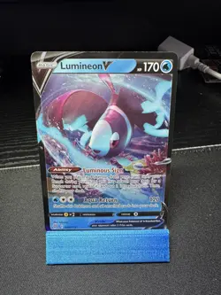 2022 Pokemon SWSH Brilliant Stars Lumineon V #040/172 - Image 2