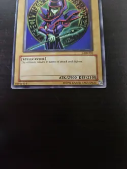 Dark Magician LOB-005 The Legend of Blue Eyes White Dragon Yu-Gi-Oh - Image 2