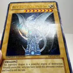 Yu-Gi-Oh! Blue-Eyes White Dragon YAP1-EN001 Ultra Rare DAMAGED - Image 3