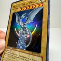 Yu-Gi-Oh! Blue-Eyes White Dragon YAP1-EN001 Ultra Rare DAMAGED - Image 4