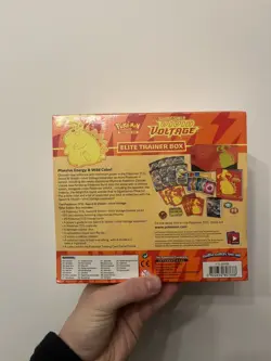 Pokemon Pokemon TCG Sword & Shield Vivid Voltage Elite Trainer Box Charizard ETB 820650807688 - Image 3