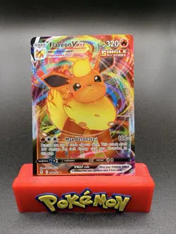 Pokemon TCG Flareon VMAX 018/203 Ultra Rare Holo SWSH07 Evolving Skies NM+ - Image 1