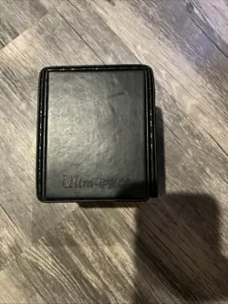 Magic: The Gathering Alcove Flip Box - Swamp - UltraPro Commander Deck Box - Image 4