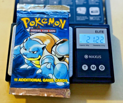 21.22 g HeavyU! Pokemon Wizards Of The Coast Base Set Unlimited Booster Pack - Image 1