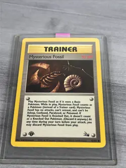 Mysterious Fossil 62/62 Trainer Fossil 1st Edition Common Pokemon Card NM+ - Image 1