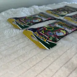 Pokemon TCG EVOLVING SKIES Lot, 4 Sleeved Booster Packs Rayquaza/Umbreon Art - Image 5