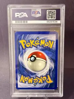 1999 Pokemon Moltres Fossil #27/62 PSA 8 Near Mint Slab (ENG) - Image 2