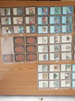 MtG Fallen Empires Full Set with 2 signed cards - Image 4