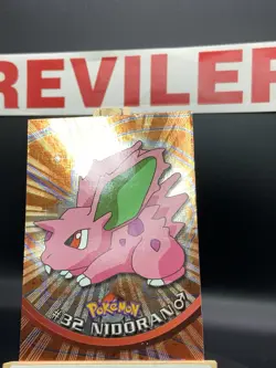 Nidoran Chrome #32 Holo Black Topps Trading Cards Series 1 - HP - Image 2