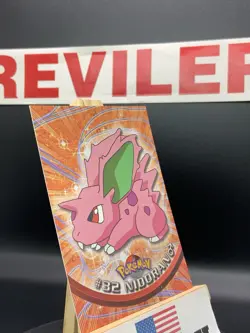 Nidoran Chrome #32 Holo Black Topps Trading Cards Series 1 - HP - Image 4