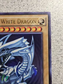Blue-Eyes White Dragon CT13-EN008 Ultra Rare YuGiOh 2016 Mega-Tins Limited - Image 3