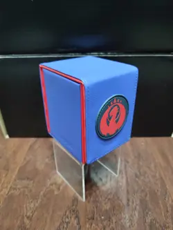 Mtg Ultra Pro Deck Box Leather Guild Izzet Alcove Flip Magnetic Slightly Used - Image 1