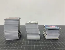 Small Lot of Assorted One Piece Trading Cards - 2.75 LBS - Image 2