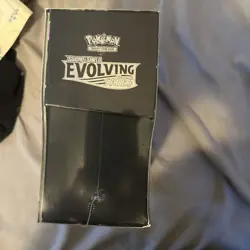Pokemon TCG - Sword and Shield: Evolving Skies Elite Trainer Box - Purple/Blue - Image 4