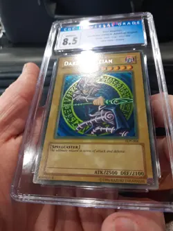 Dark Magician Cgc 8.5 NM Mint+ 2002 SDY-006 Starter Deck Yugi Ultra Rare Glossy - Image 4