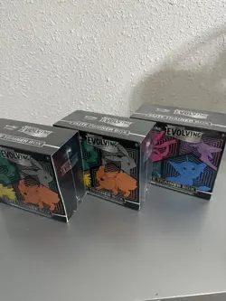 Pokemon Evolving Skies ETB Elite Trainer Box Brand New Factory Sealed! - Image 3