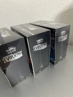 Pokemon Evolving Skies ETB Elite Trainer Box Brand New Factory Sealed! - Image 4