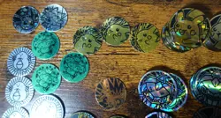 Pokemon Coin Lot of 150 Coins, various sets, eras, duplicates present, LP-NM - Image 3