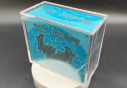 Pokemon TCG Sun & Moon Ultra Prism Elite Trainer Box SEALED w/Acrylic - Image 2