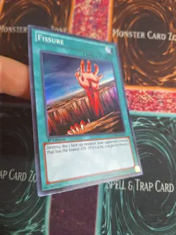 Yu-Gi-Oh! TCG Fissure LCYW-EN055 Super Rare 1st Edition Near Mint - Image 2
