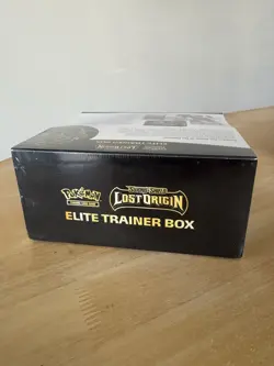 Pokemon TCG Sword & Shield Lost Origin Elite Trainer Box - Image 5