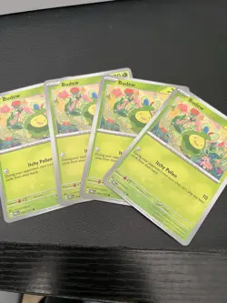 Pokemon TCG - 4x Playset Budew Non-Holo 004/131 - Prismatic Evolutions - Image 1